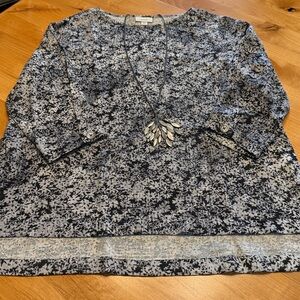 J.Jill Women's Black and White Floral Lightweight Top